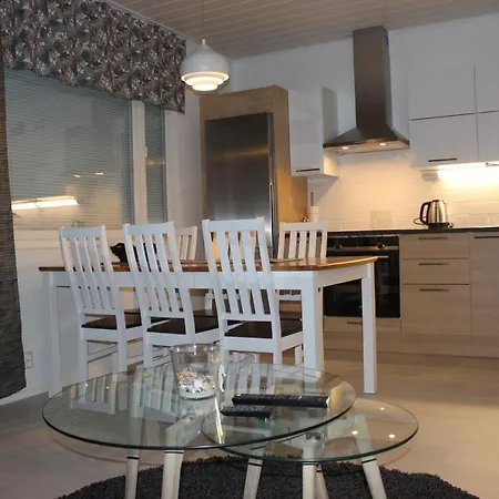 Majoituspalvelu Nurmi Oksapolku 2 A Deluxe Huoneisto 60m3 * Raahe